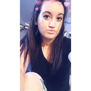 Meet your Posher, Nicole